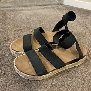 strappy sandle platform